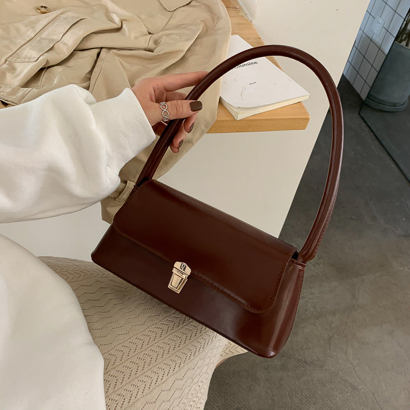 Wide shoulder bag