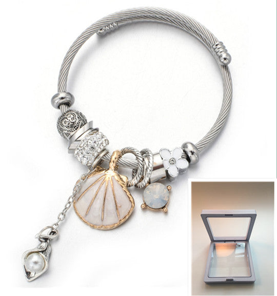 Shell string crystal bracelet