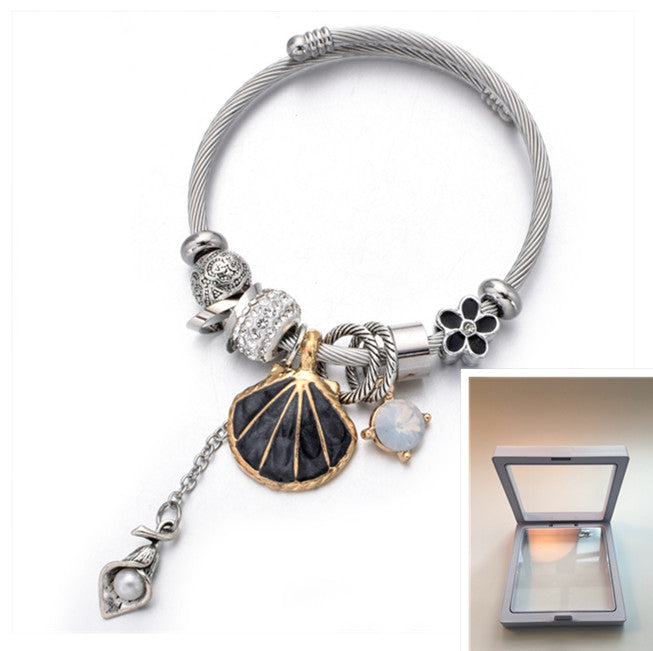 Shell string crystal bracelet