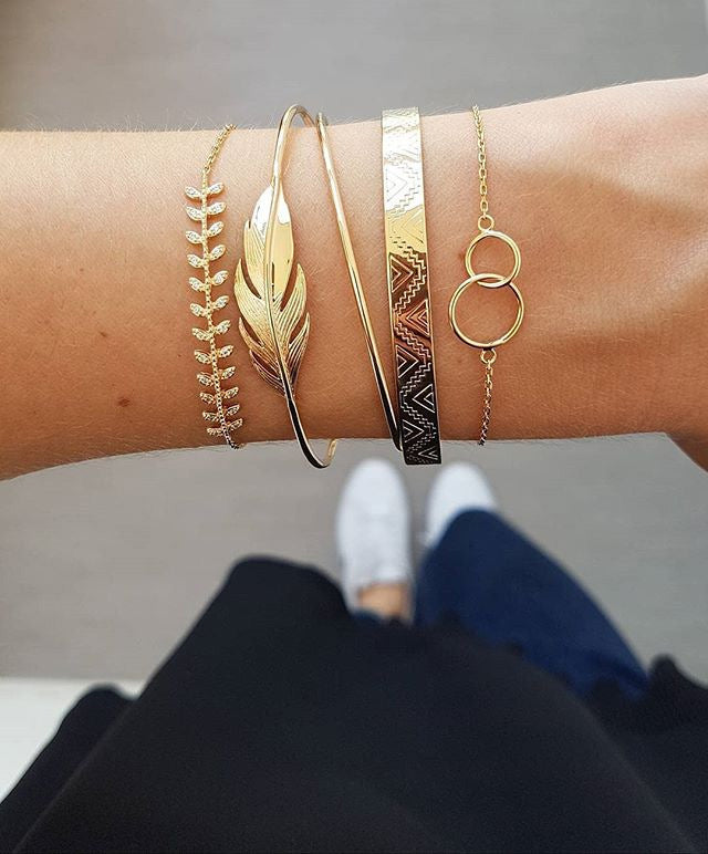 Floral five-piece chain