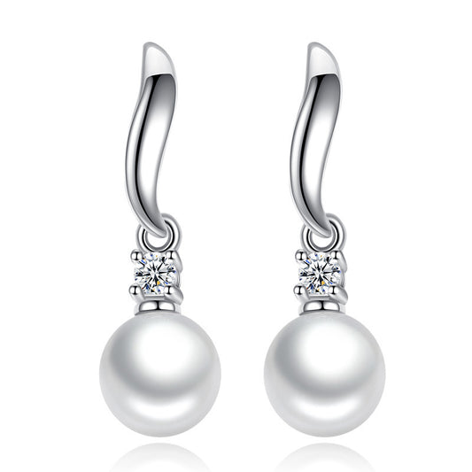 Fringed pearl earring