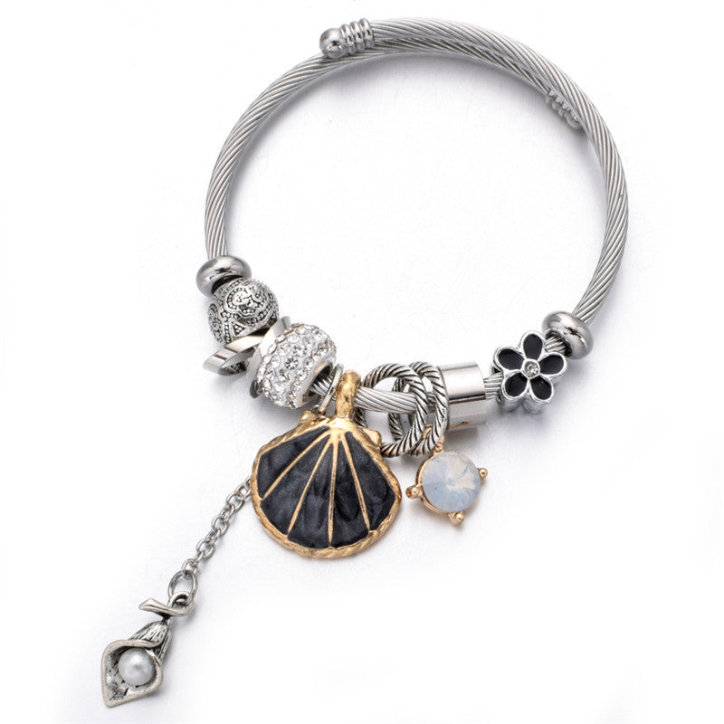 Shell string crystal bracelet