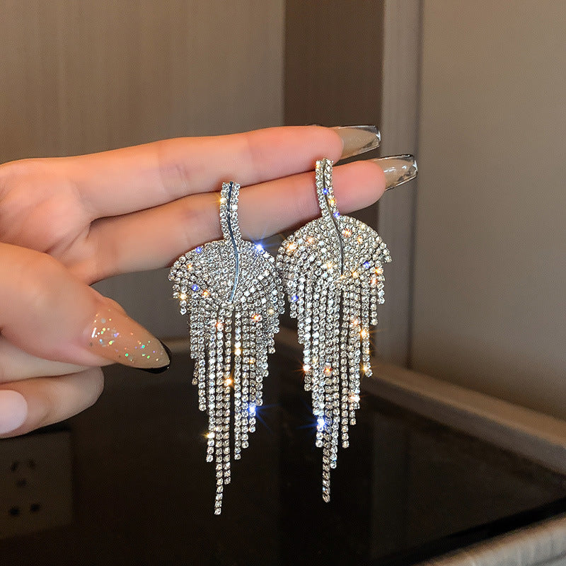 Silver Needle Diamond Leaf Tassel Earrings