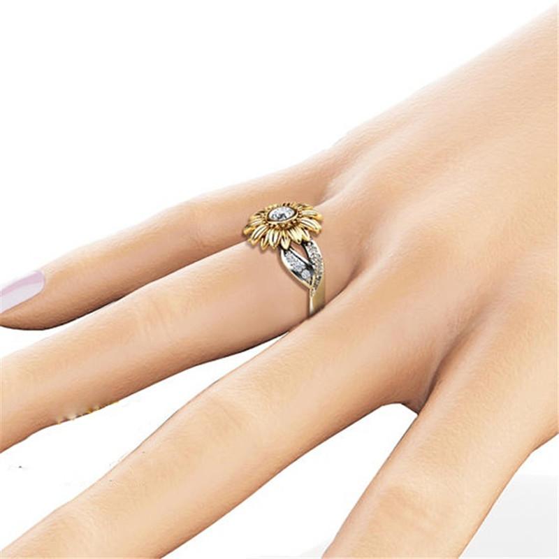 New gold-plated couple ring sunflower flower color separation zircon ring