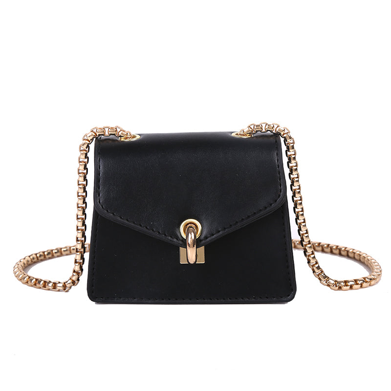 thick chain shoulder bag