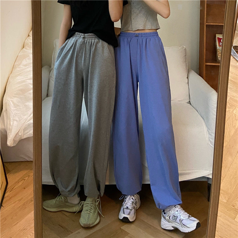 high-waisted cropped trousers