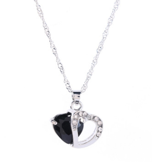 Fashion Heart Pendant Necklace