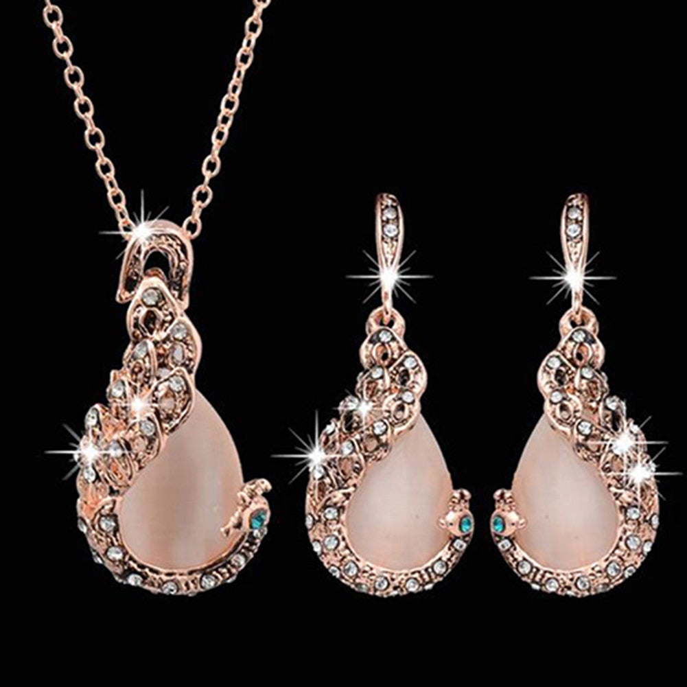 Retro Water Drop Necklace And Earrings Two-piece Set