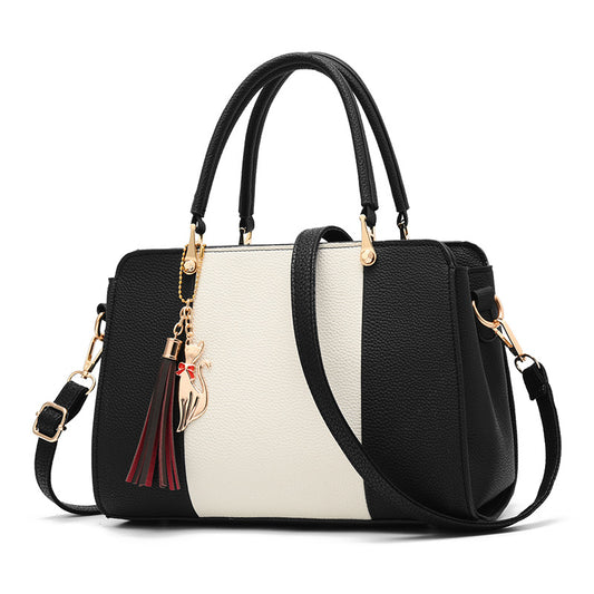 Contrasting color handbag