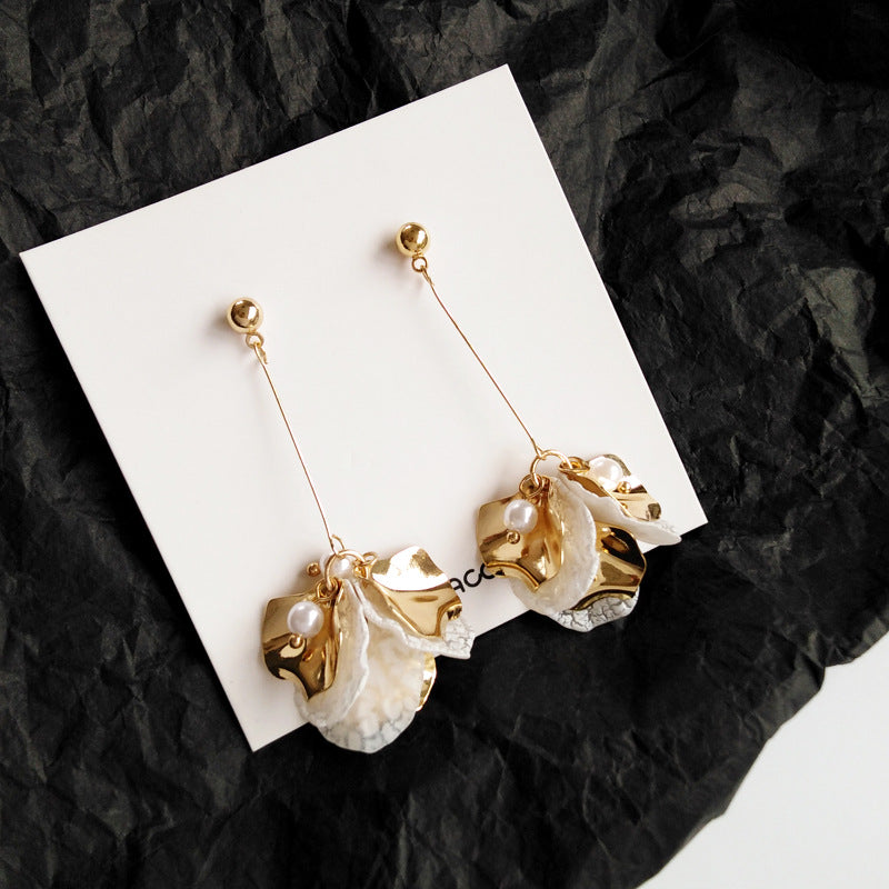 Pearl flower earrings