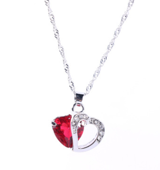 Fashion Heart Pendant Necklace