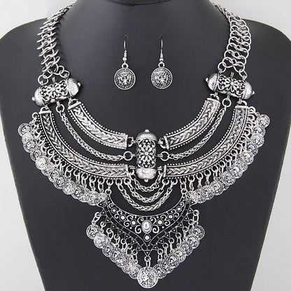 Alloy Diamond Short Necklace