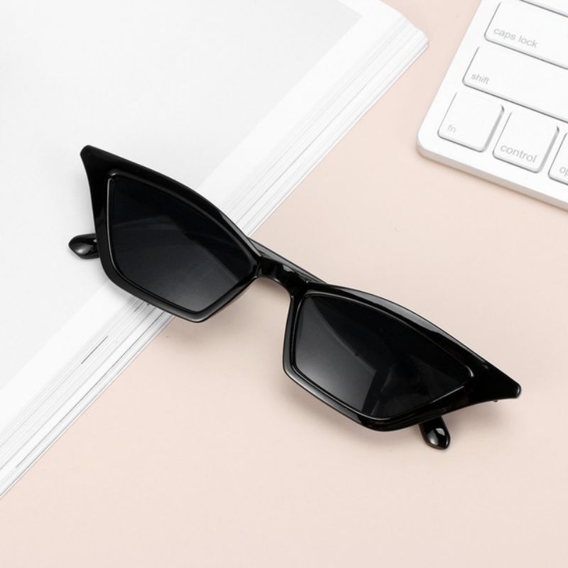 Lady Street Shot Retro Sunglasses