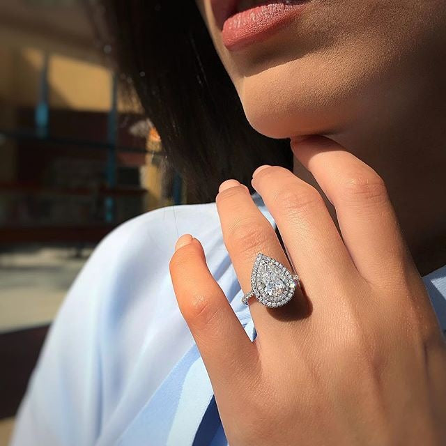 Pear shaped water drop shaped zircon ring