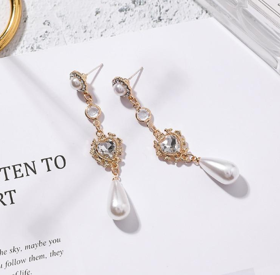 Gold Pearl Earrings