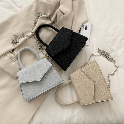 Single shoulder diagonal bag