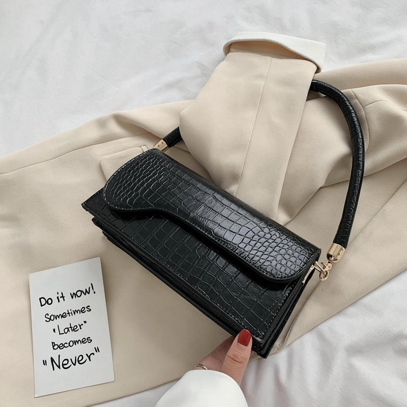 One-shoulder vintage underarm crossbody bag