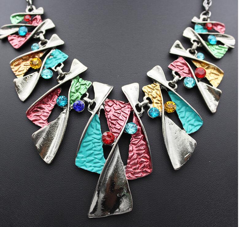 Color alloy diamond necklace earrings set