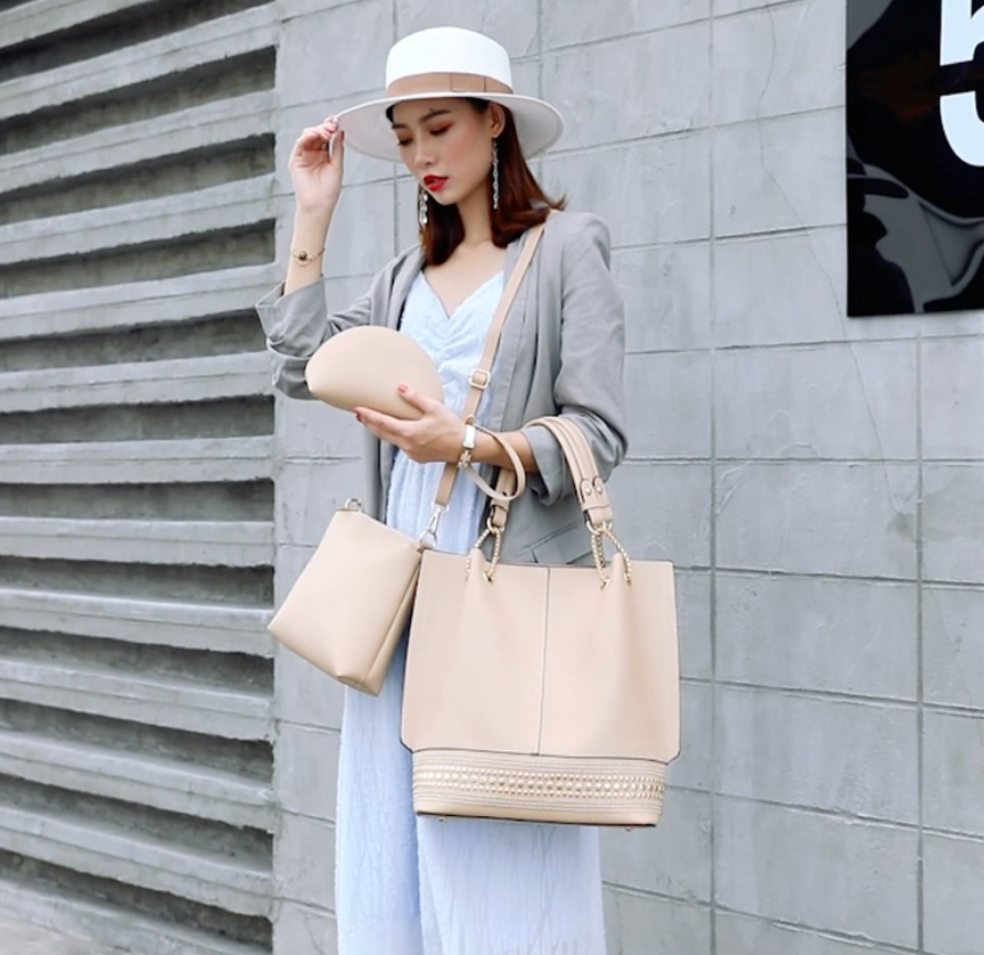 Three-piece shoulder bag