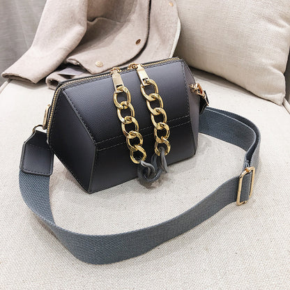 Wide shoulder One Shoulder bag