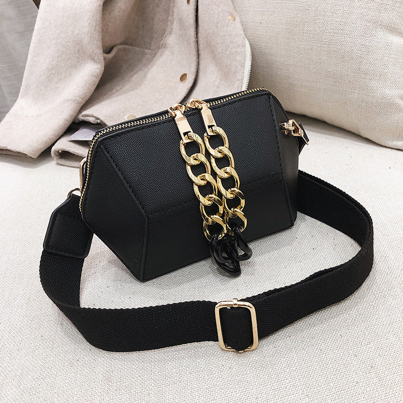 Wide shoulder One Shoulder bag