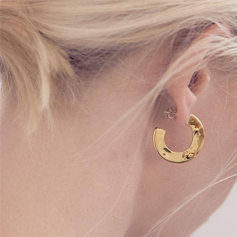 Simple Vintage Gold Moon Earrings