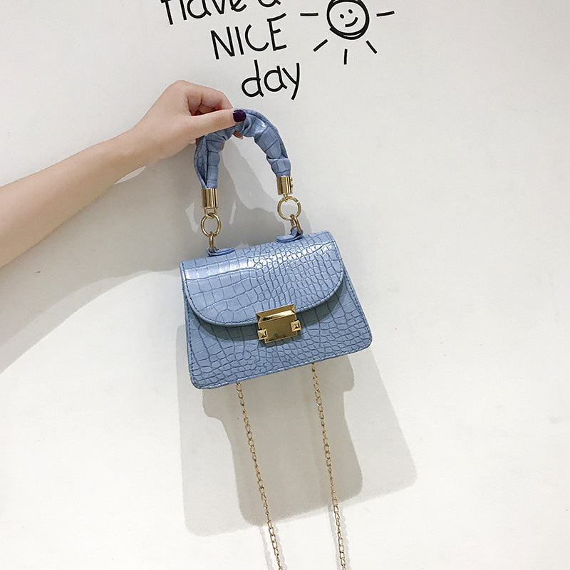 chain single shoulder diagonal bag