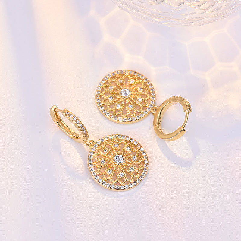 Round diamond earrings