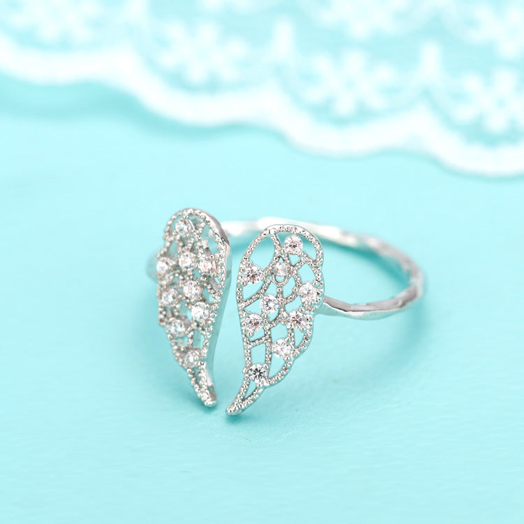 Angel wings adjustable ring