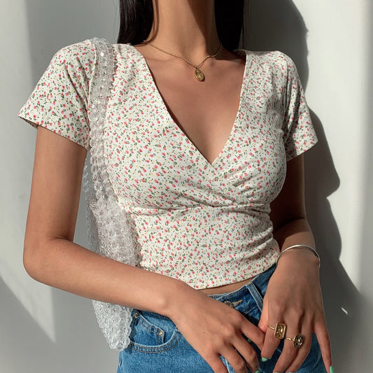 Retro Style Floral Cross V-neck Cropped Short-sleeved T-shirt