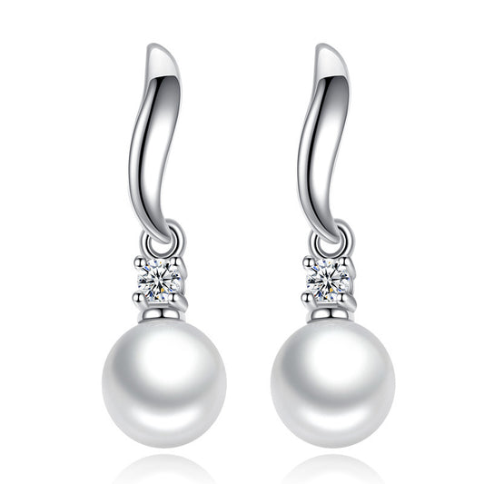 Fringed pearl earring