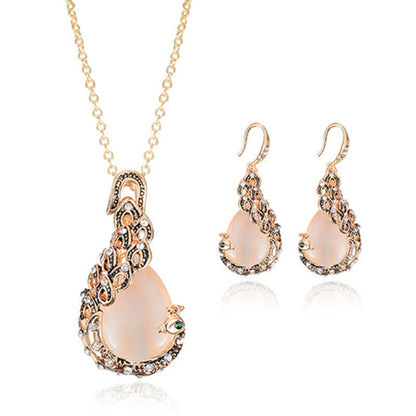 Retro Water Drop Necklace And Earrings Two-piece Set