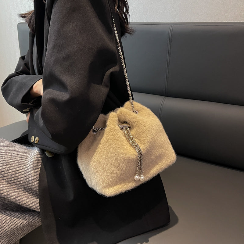 Plush Bucket Bag Chain Single Shoulder Crossbody Bag