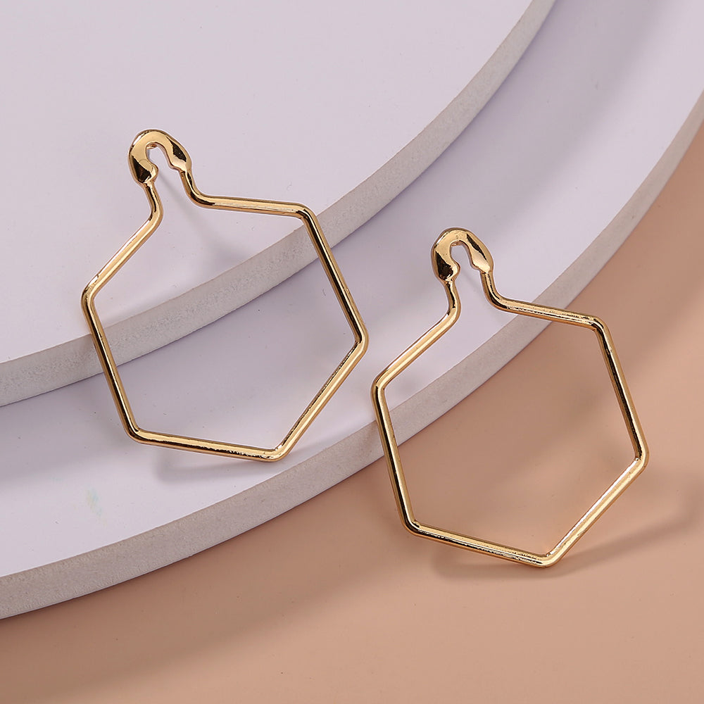 Simple diamond pin earrings