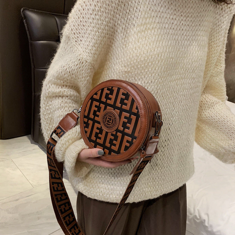 Crossbody small round bag