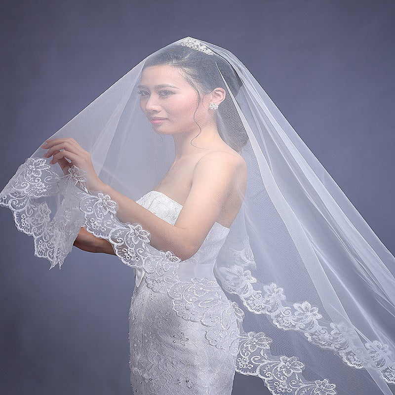 The bride wedding veil wedding headdress