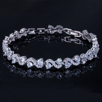 Exquisite diamond bracelet