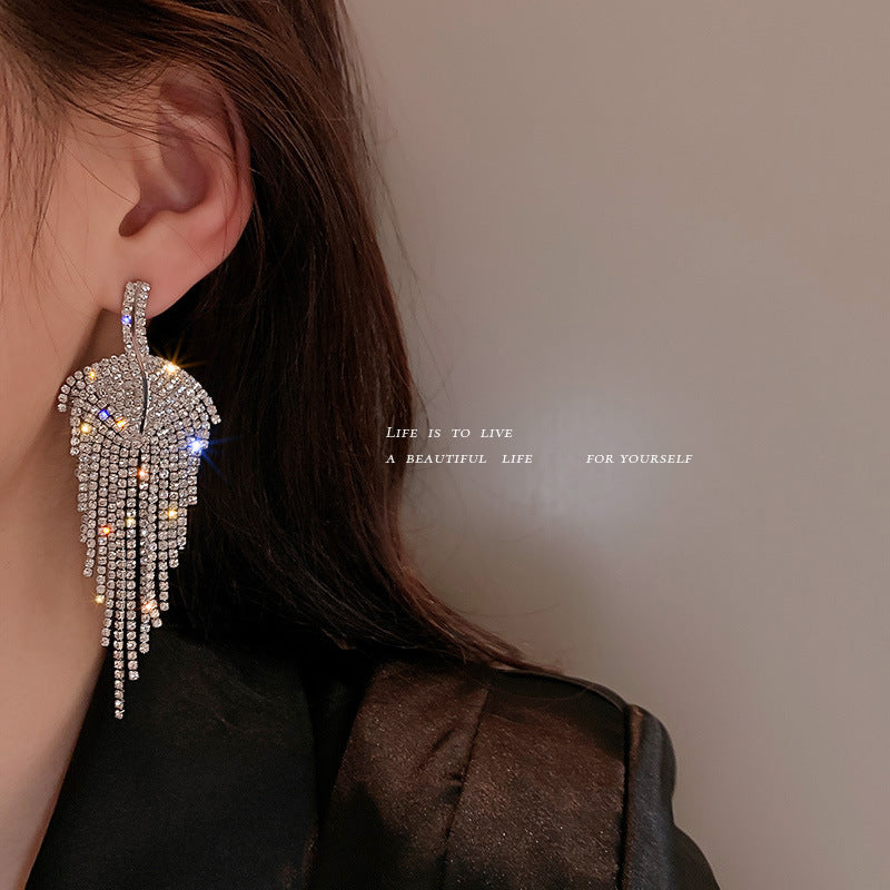 Silver Needle Diamond Leaf Tassel Earrings