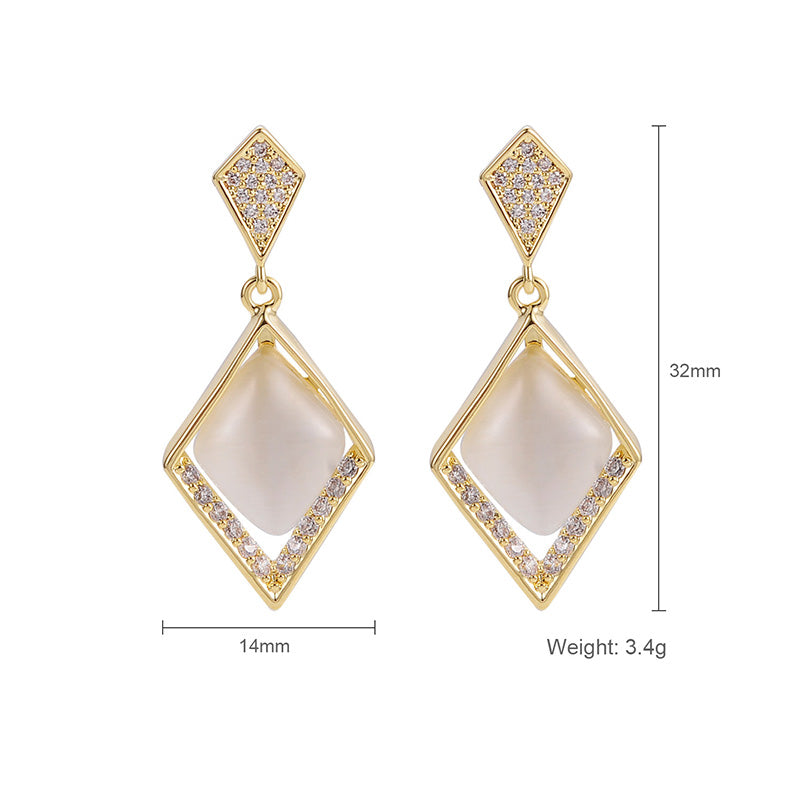 Fashionable High-end Earring