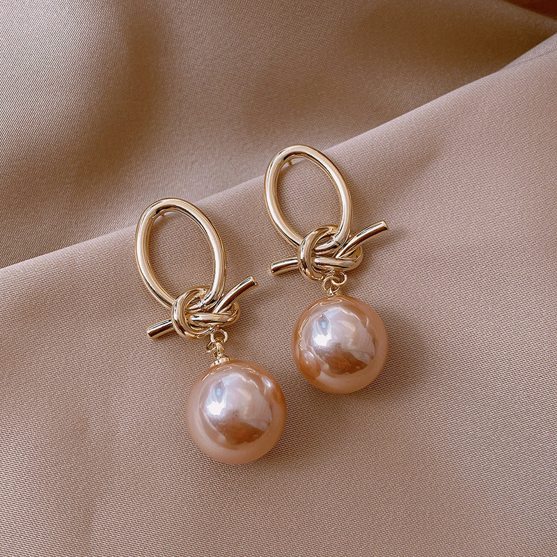 Knot Pearl Earrings