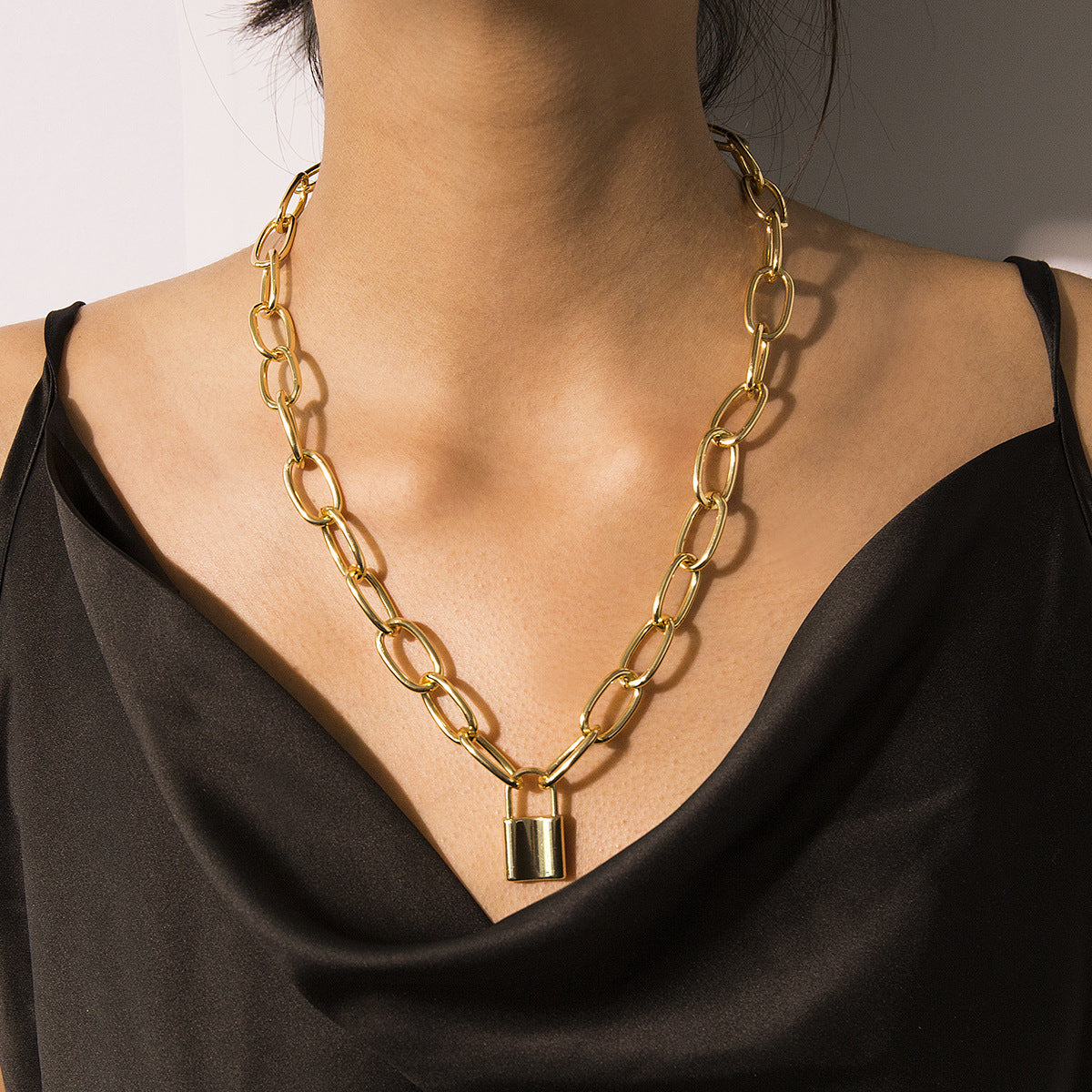 Retro Geometric Necklace